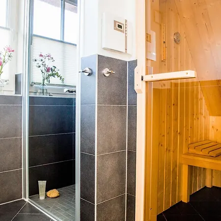 Schilfrohrsaenger 26 * Fuhlendorf (Mecklenburg-Vorpommern)